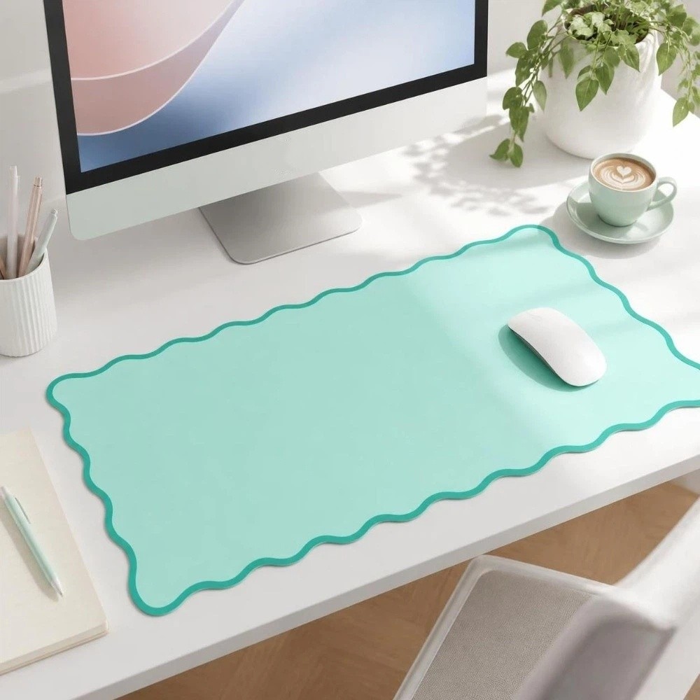 スイートPUレザーデスクパッド、滑り止めウェーブエッジキーボ - Leather Desk Pad のレビューと価格